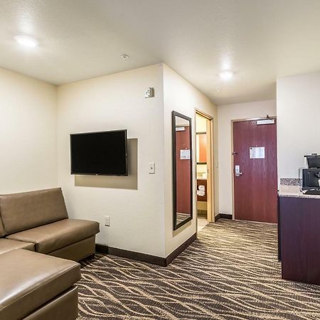 Cobblestone Hotel & Suites Hartford Exteriér fotografie